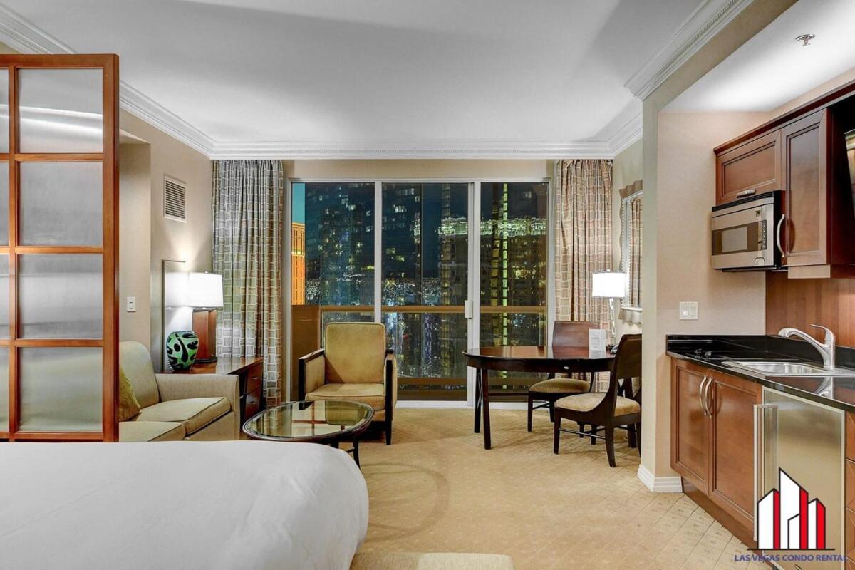 Mgm Signature-25-805 Balcony Strip Sphere F1 Views 拉斯维加斯 外观 照片