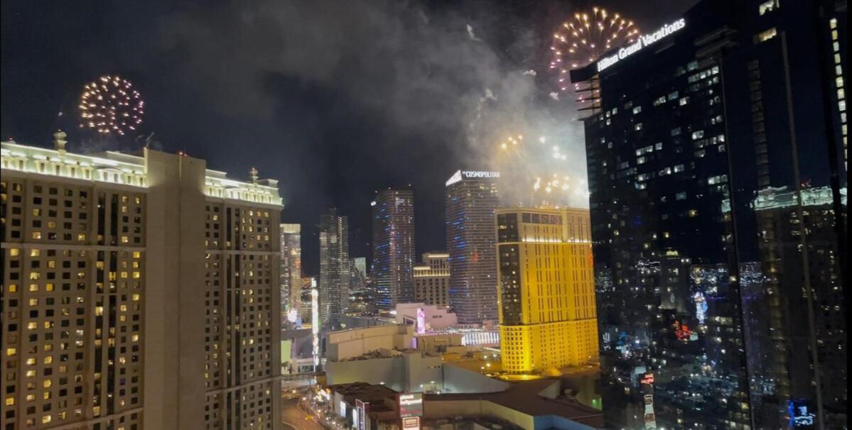 Mgm Signature-25-805 Balcony Strip Sphere F1 Views 拉斯维加斯 外观 照片