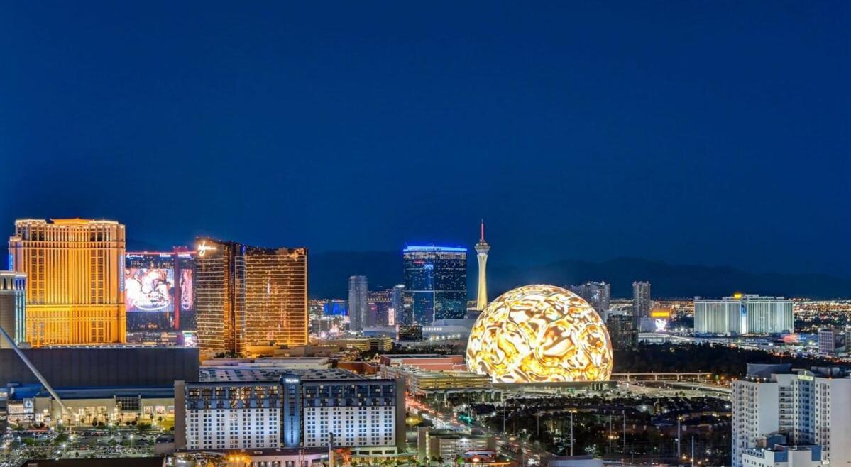 Mgm Signature-25-805 Balcony Strip Sphere F1 Views 拉斯维加斯 外观 照片